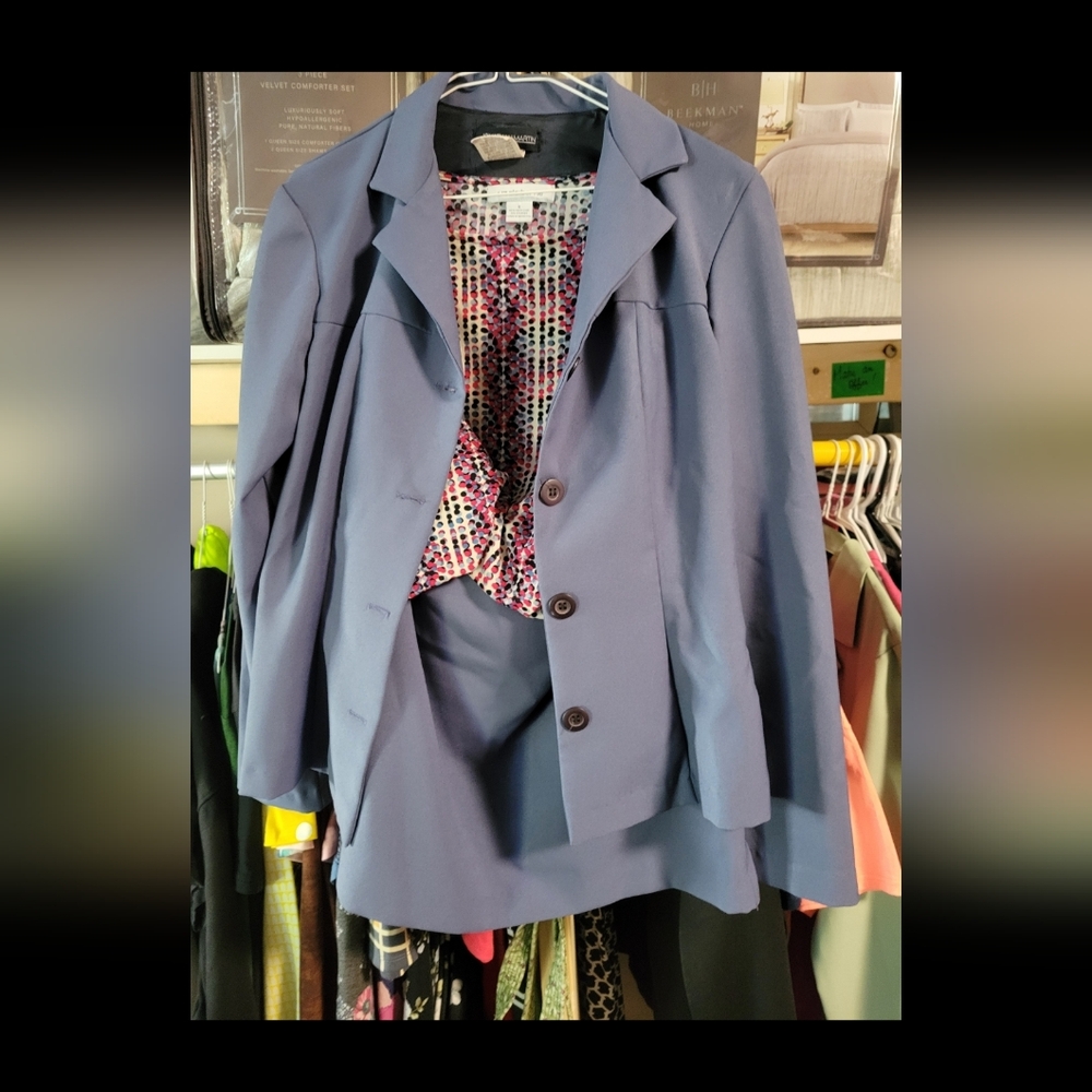 Jonathan Martin And Liz Claiborne 3 Pc Skirt Buisness Suit With Blazer And Tank
